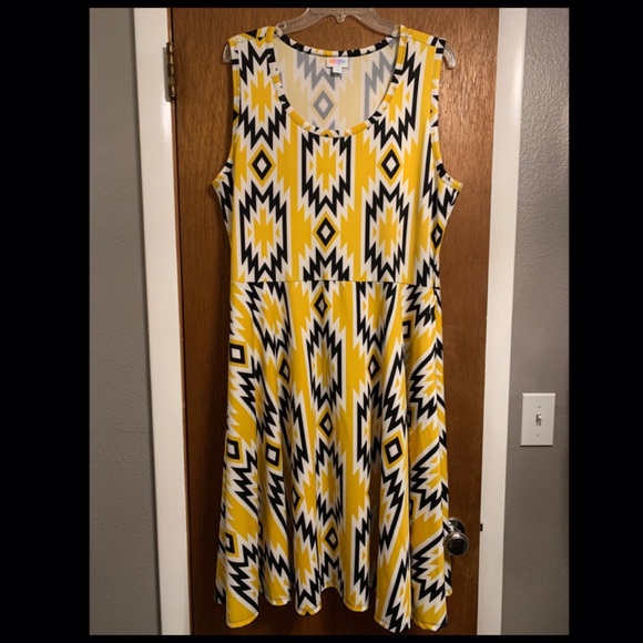 LuLaRoe Dresses & Skirts - LuLaRoe Nicki A-line Dress